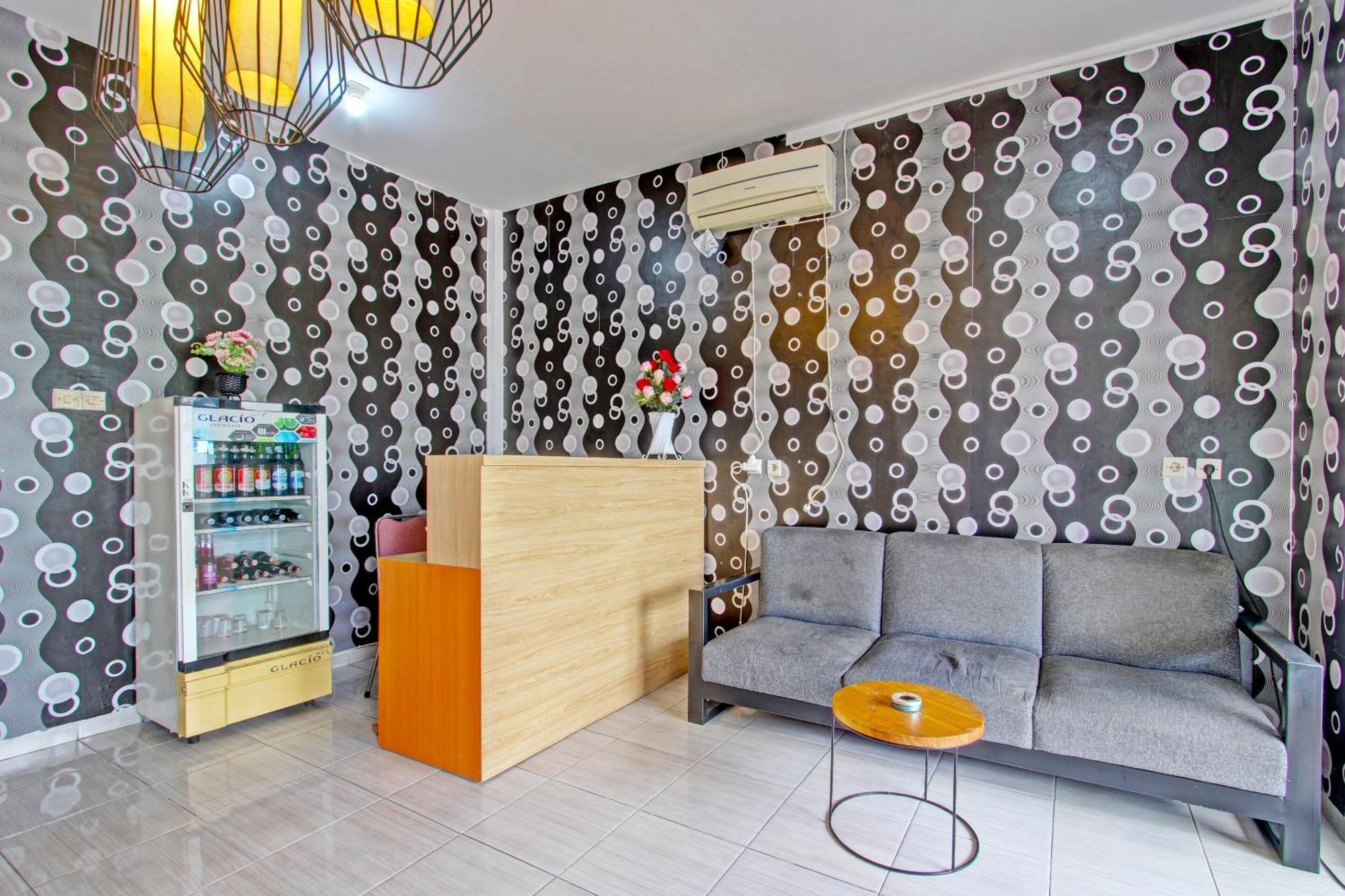 Oyo 91952 Oase Hostel يوغياكارتا المظهر الخارجي الصورة